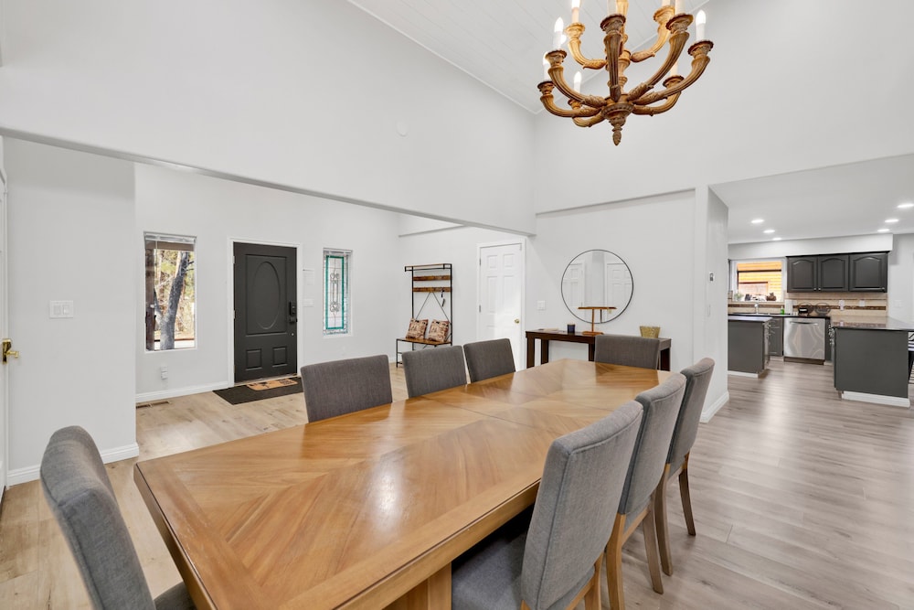 Mountain View Manor #2546