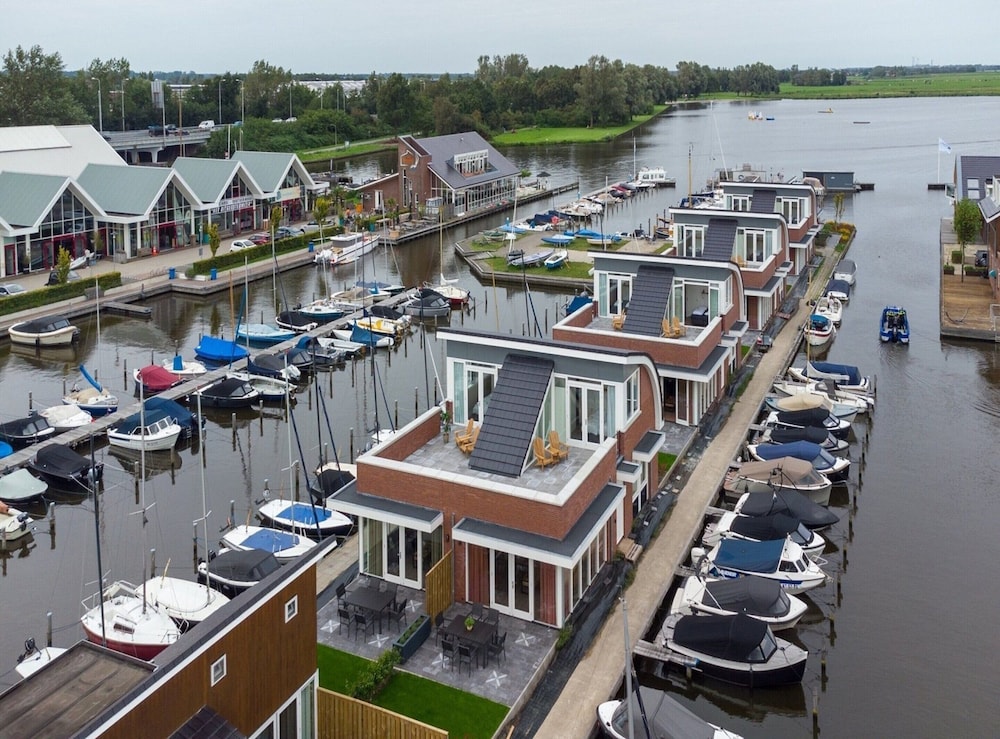 Beautiful House With AC, in the Port of Uitgeest