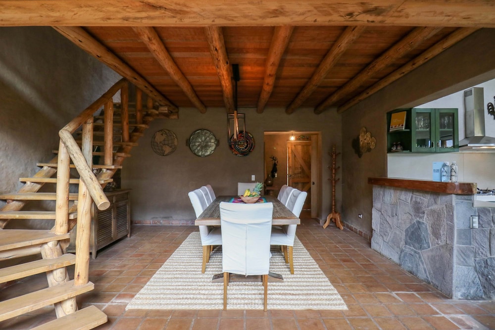 w Fabulous 3BR House in Villa Sagrado