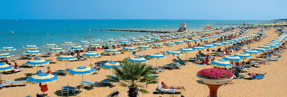 Comfortable Flat 350mt From the sea