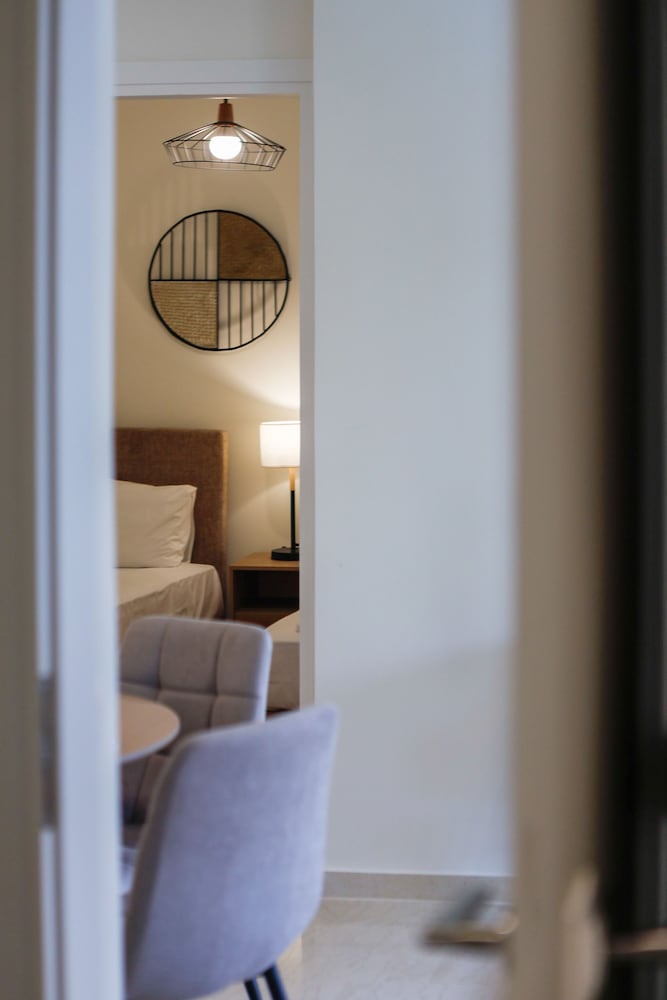 Modern 2-bedroom Apartment in Downtown Glyfada