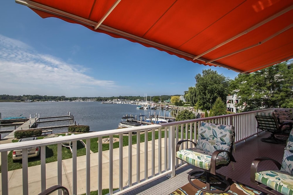 Lay By The Bay
