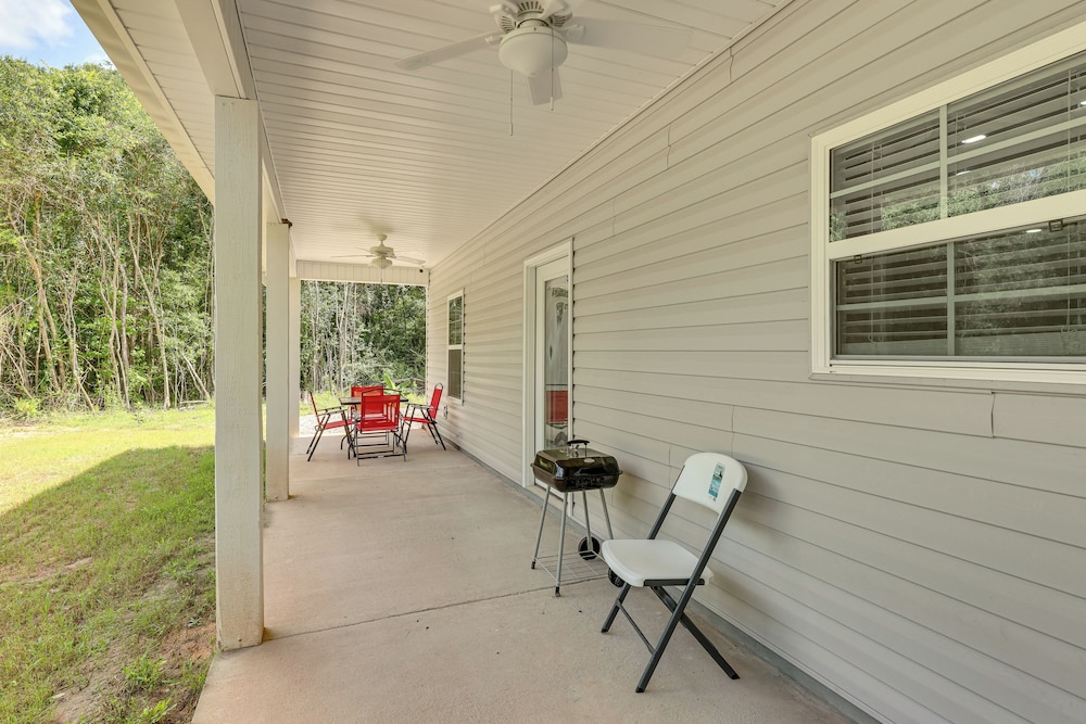 11 Mi to Troy University: Family Home w/ Yard