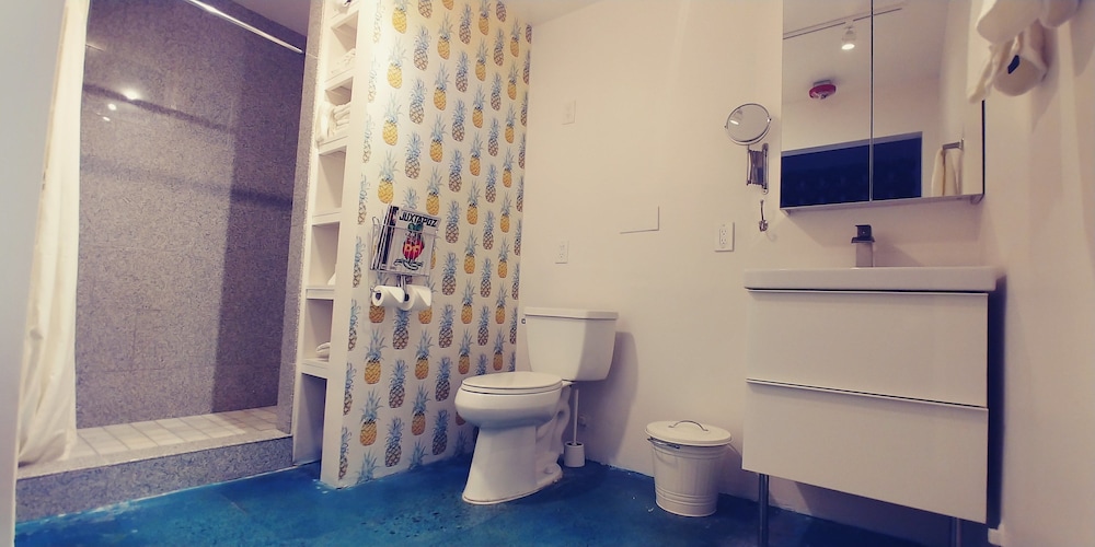 House of Trestles - Hostel