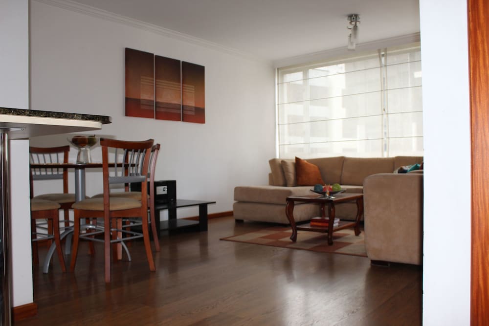 Homevoyage Suite