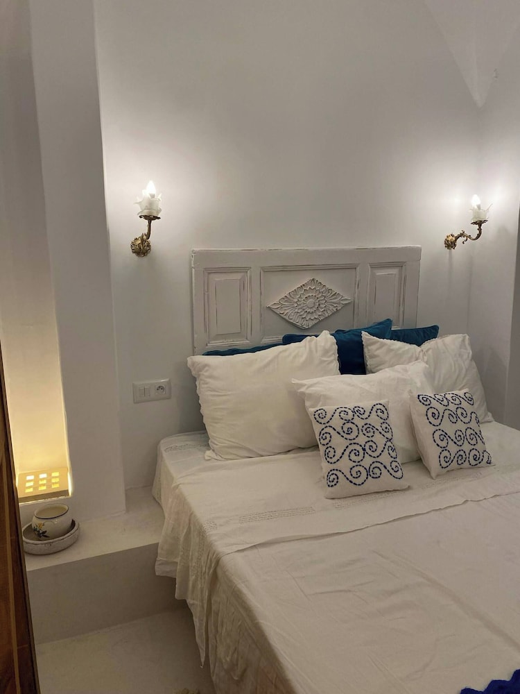 Artgohomes1 Medina Hammamet view 2