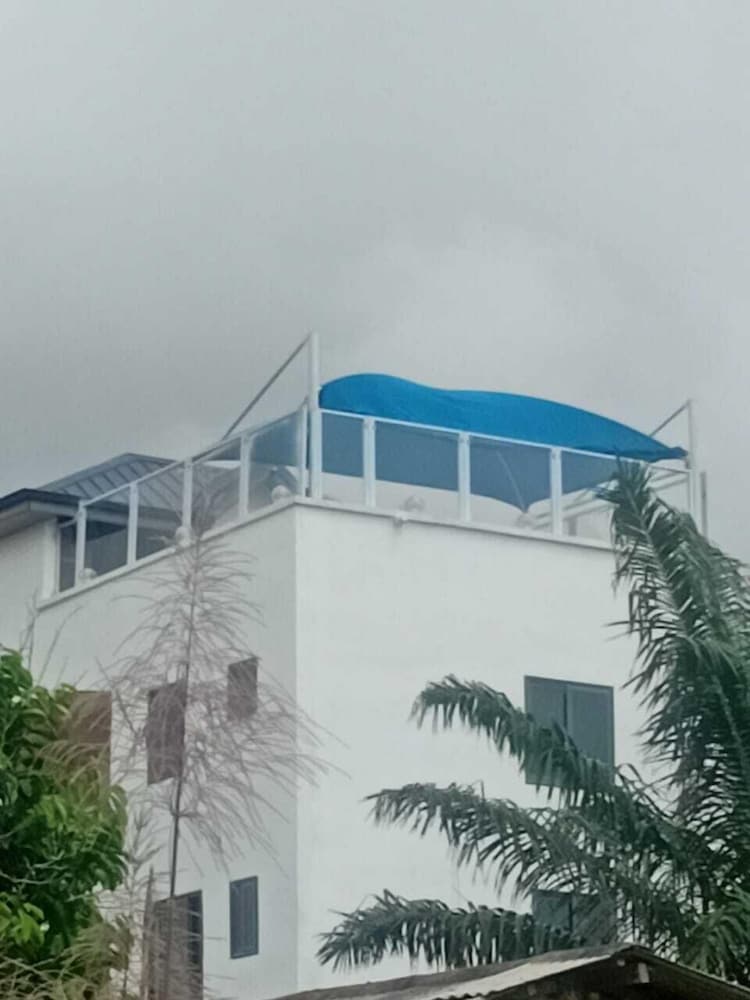 Regal Royal Suites