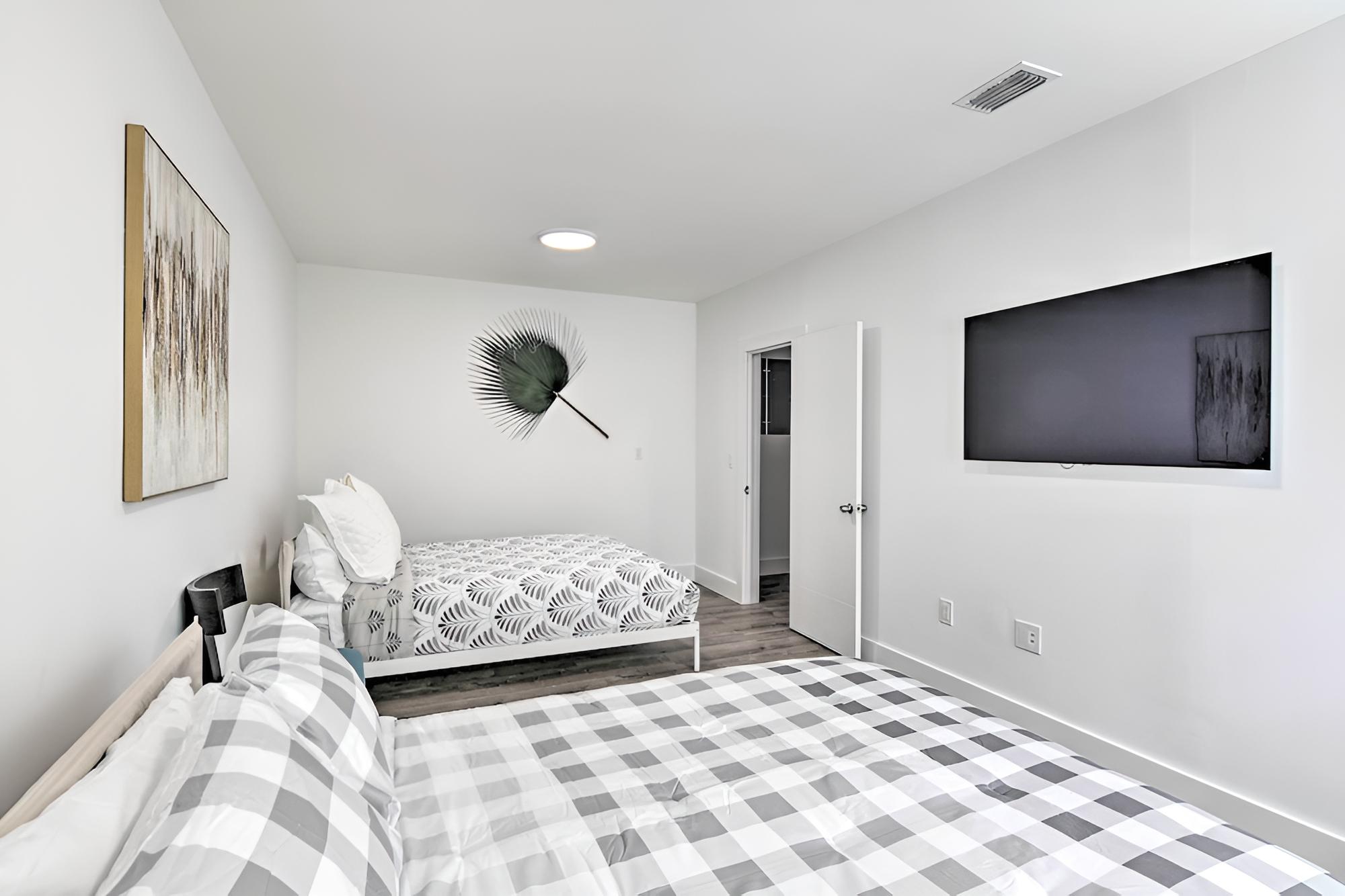 Upscale Miami Escape: 20 Mi to South Beach!