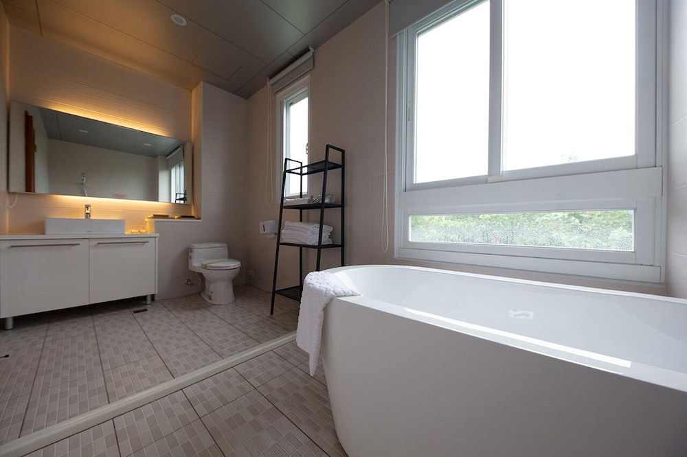 Sixteen Kan B&B view 5