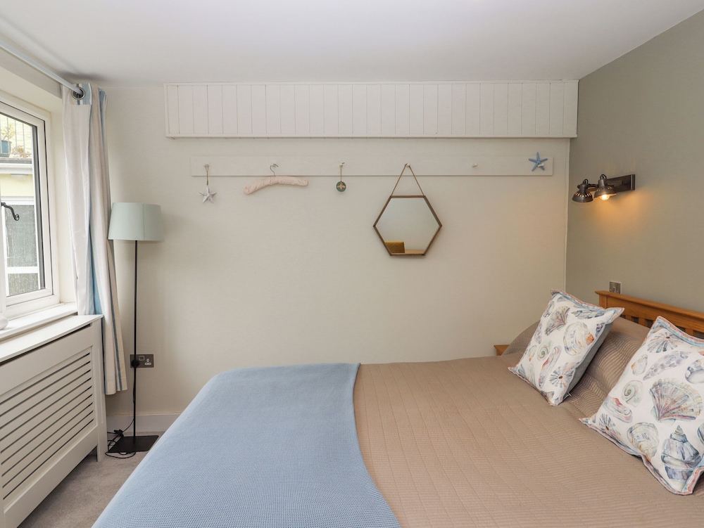 3 Pebble Cottage