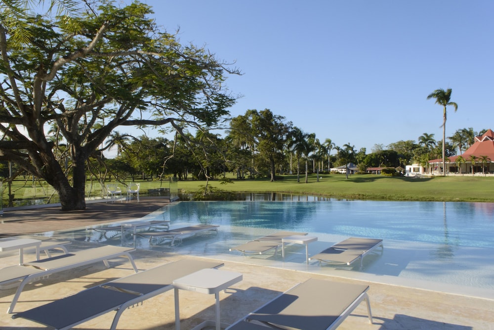 VH Atmosphere - Adults Only - Property Image 18