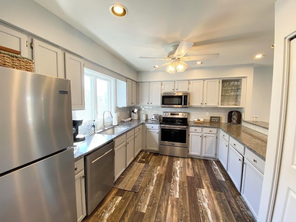 Rodney Avenue 107d