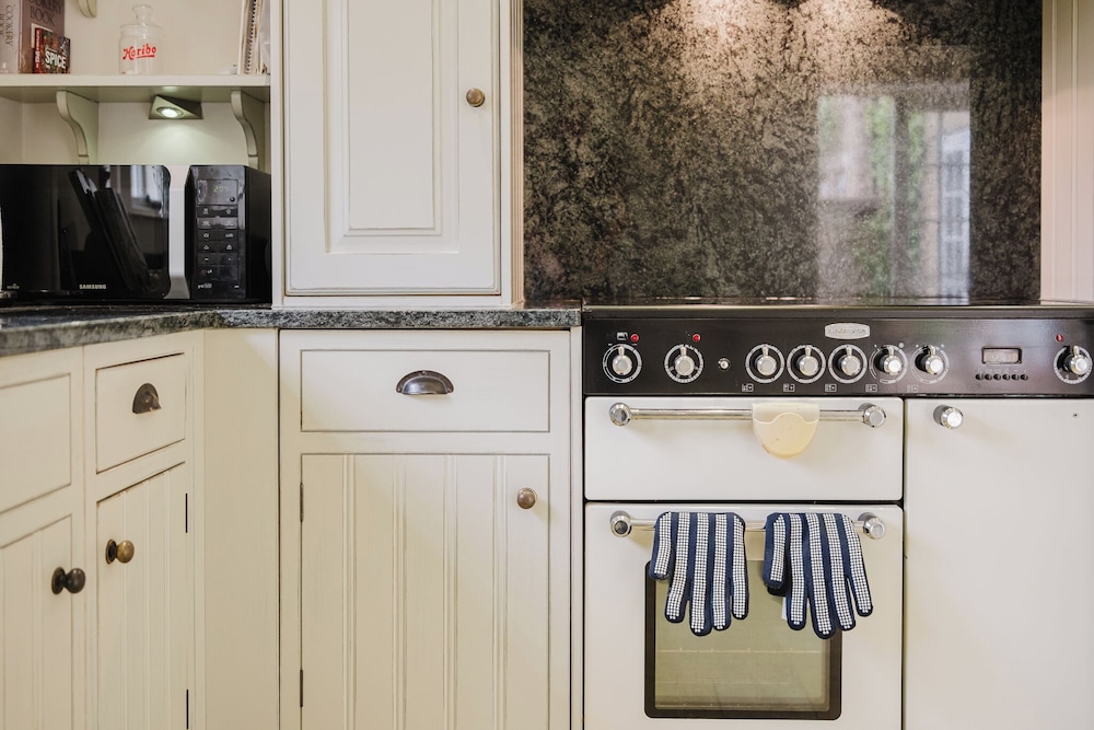 Herdsman's Cottage - 3BD in Wiltshire