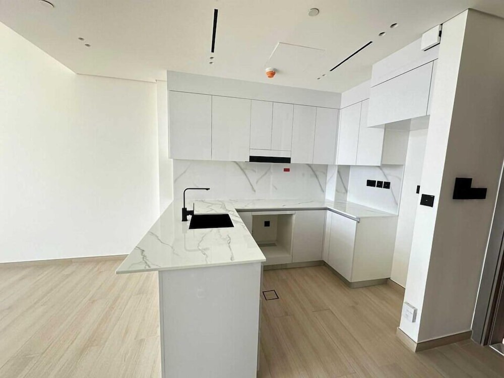 OYO HOME 1403 Spacious 1-bed Apartment I