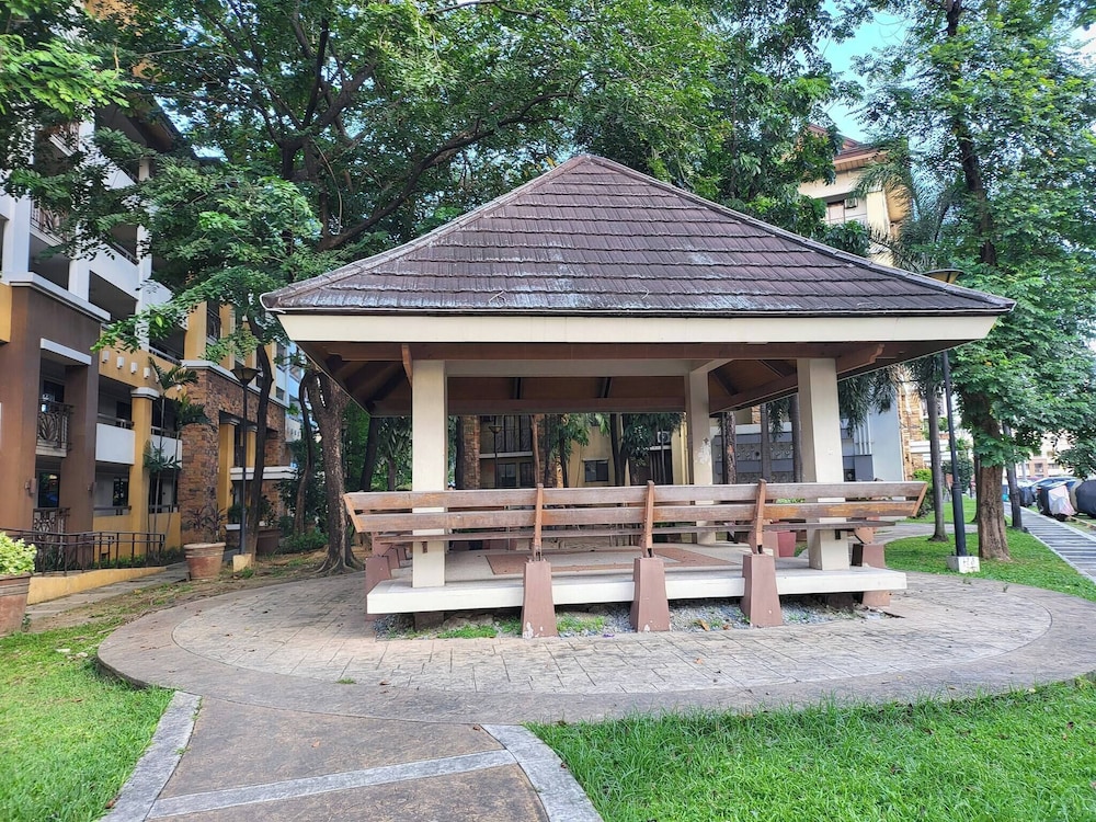 Oasis Living in Pasig City - 2bedroom Condo for Rent