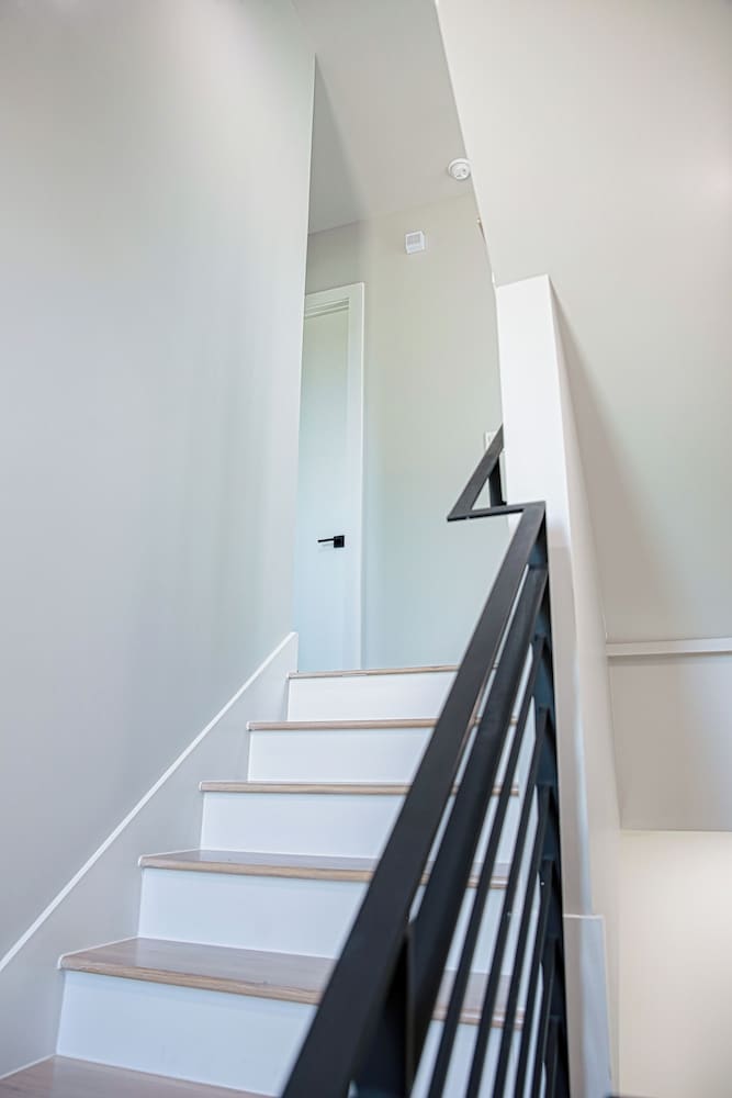 Spacious Luxe 3BD Townhome in Dwtn HTX. - Image 4