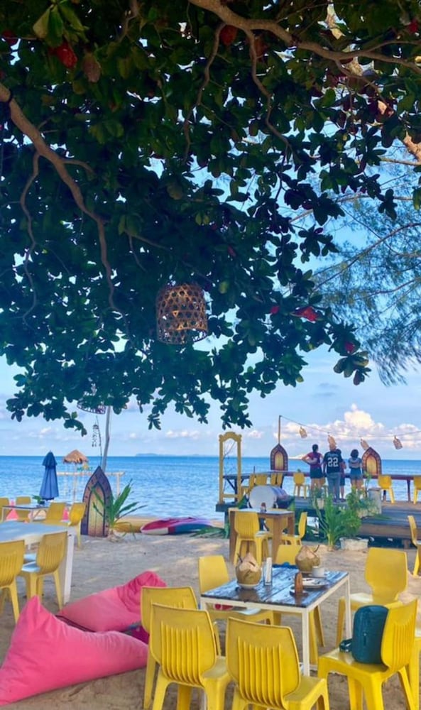 New Marjoly Beach & Resort