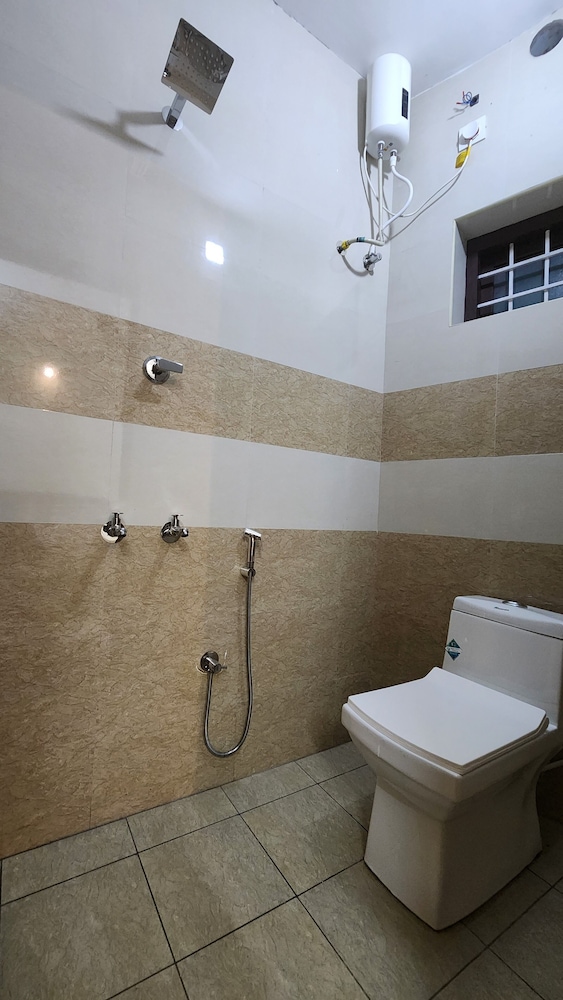 Riverscape Tranquil Serviced Apartments