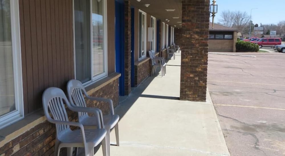 Coachlight Motel