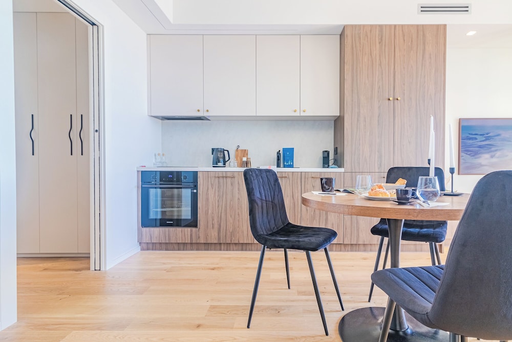 Aurora Apartment by Rent all Como