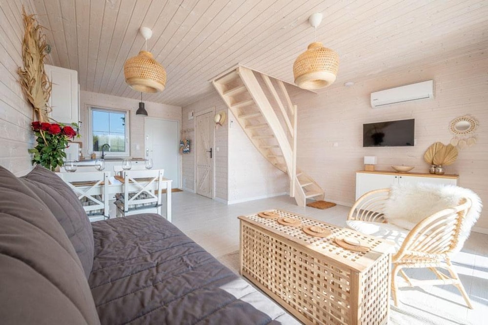 Beachside House in Kopan With Heated Pool