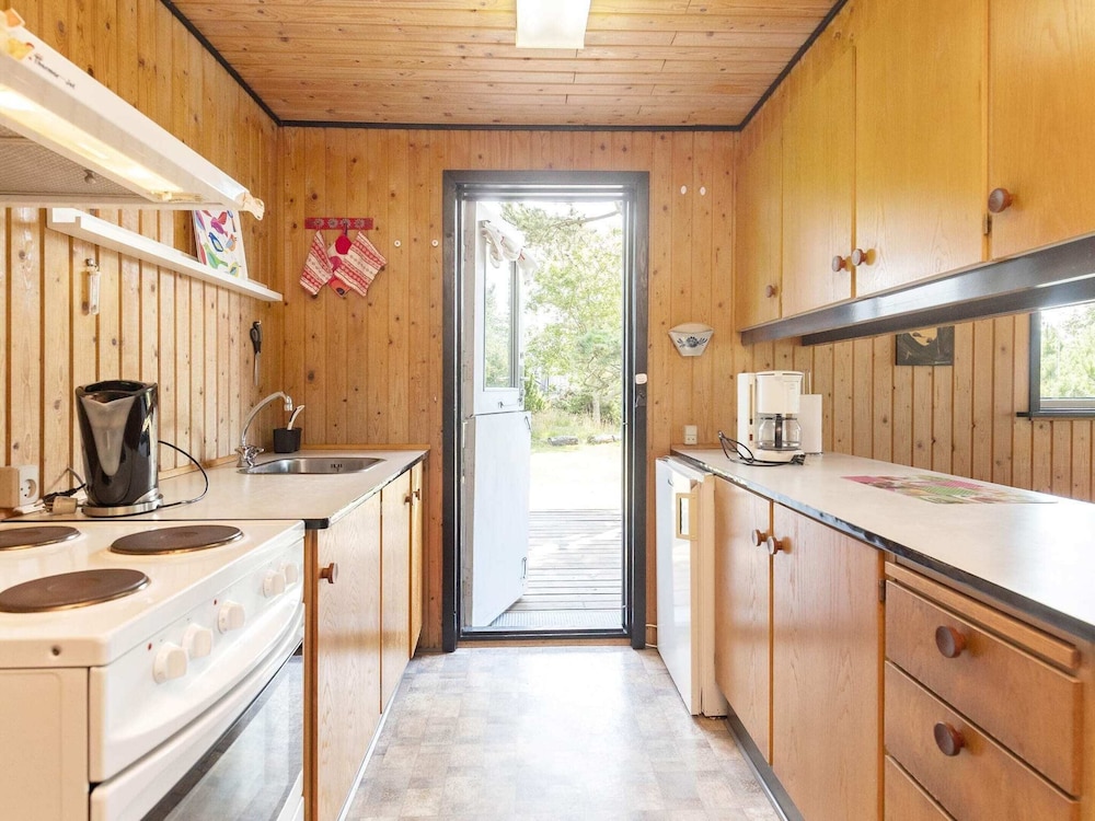 6 Person Holiday Home in Blavand