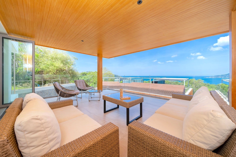 Luxury 2BR Apartment in Bluepoint 82