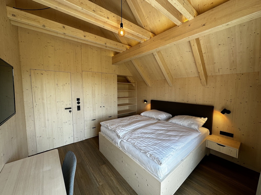 Holiday Home in Roprachtice With Sauna & Jacuzzi