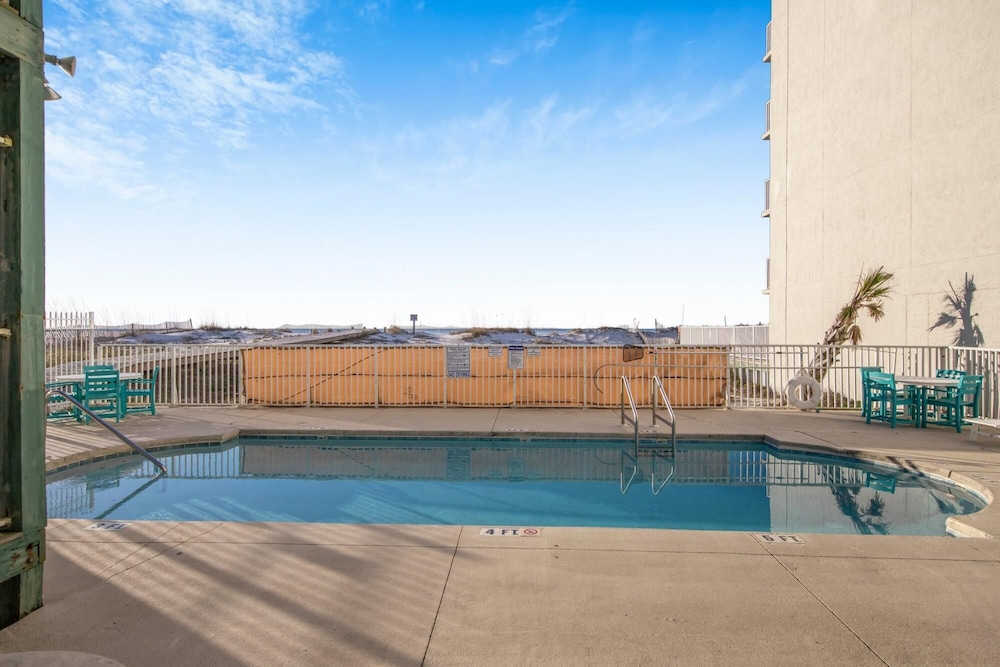 Cozy Condo on the White Sand Beach With Pool view 5