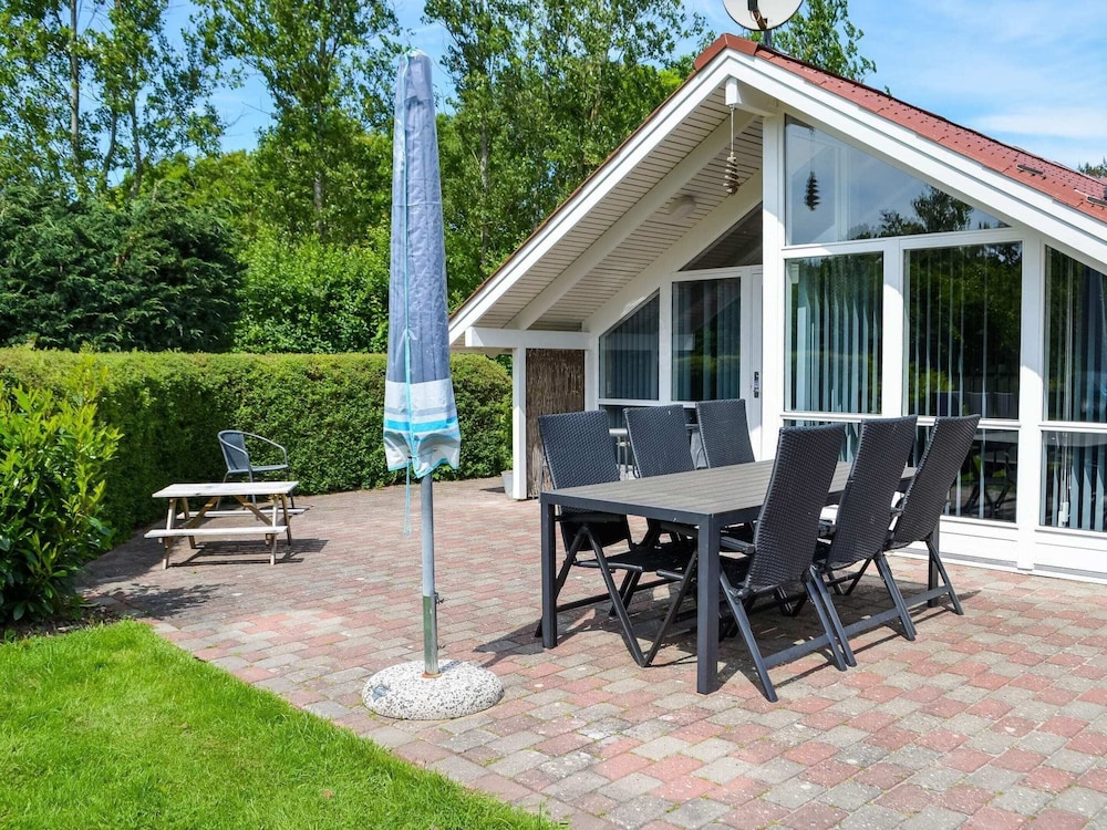 6 Person Holiday Home in Oksbol