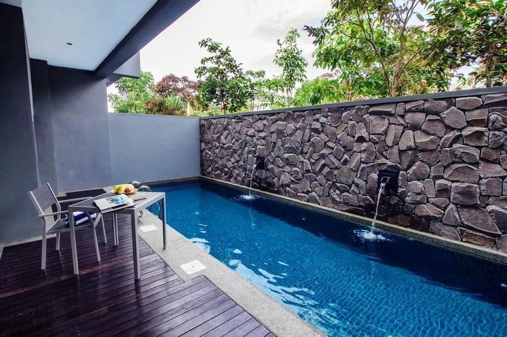 The Langkawi Luxury photo 2
