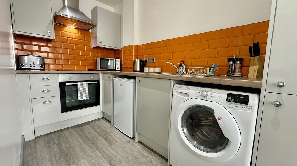 The Victoria Family Apartment 202
