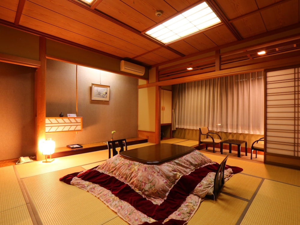 Hina no Yakata Matsunoi