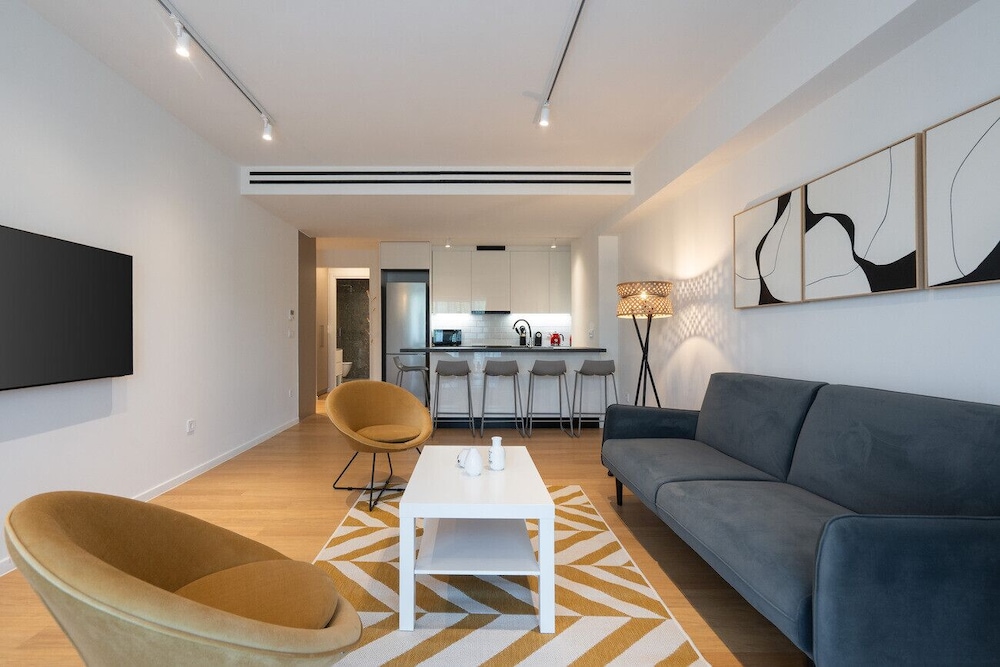 LIV Athinum 1 - Luxury Apartment 1C