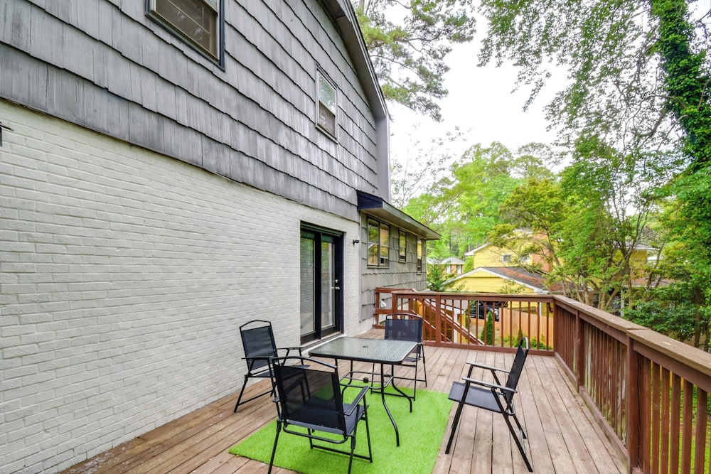 2 Mi to Dtwn: Spacious Home in Cary w/ Deck, photo 11