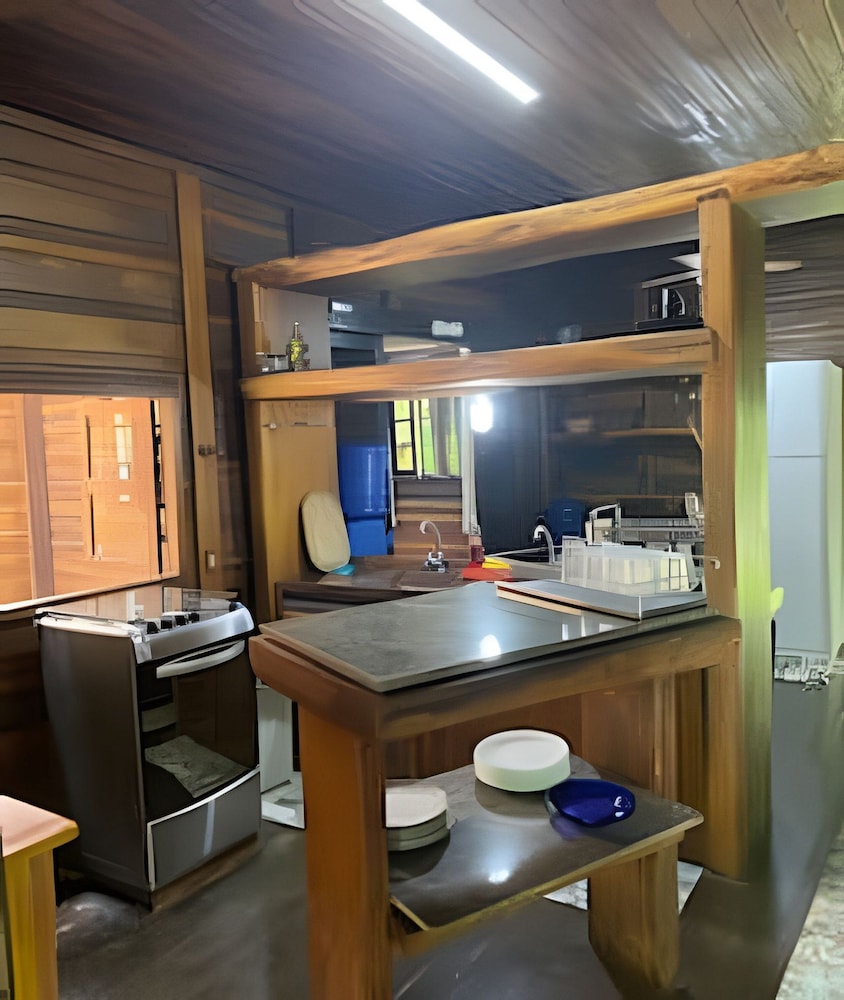 Linda casa na Praia de Cambury - SP - 4