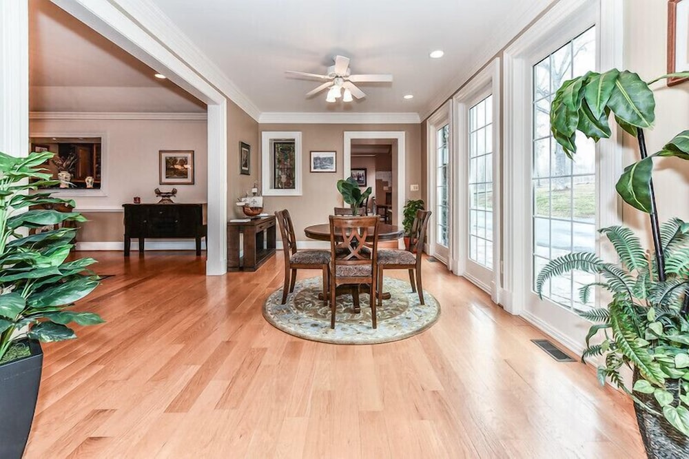 Leesburg Vacations - The Manor at Courtland Farm - Property Image 12