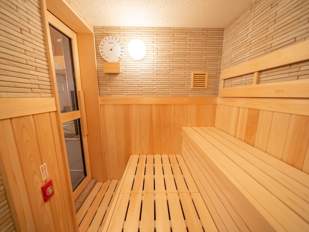 Shinsaibashi ARTY Inn 18