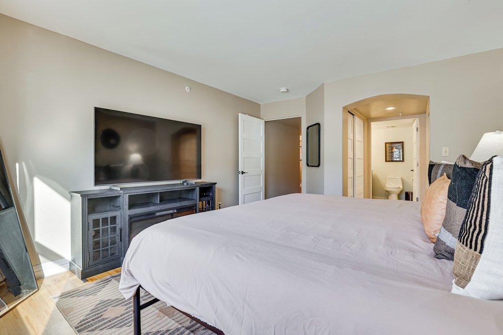 Close to Beaver Creek & Vail: Cozy Edwards Condo!