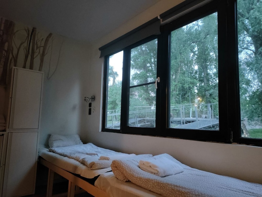 ArkaBarka Floating Hostel and Apartments