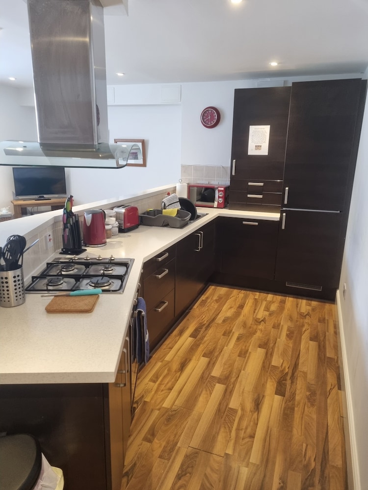 Stunning Spacious Apartment on River Ness view 4