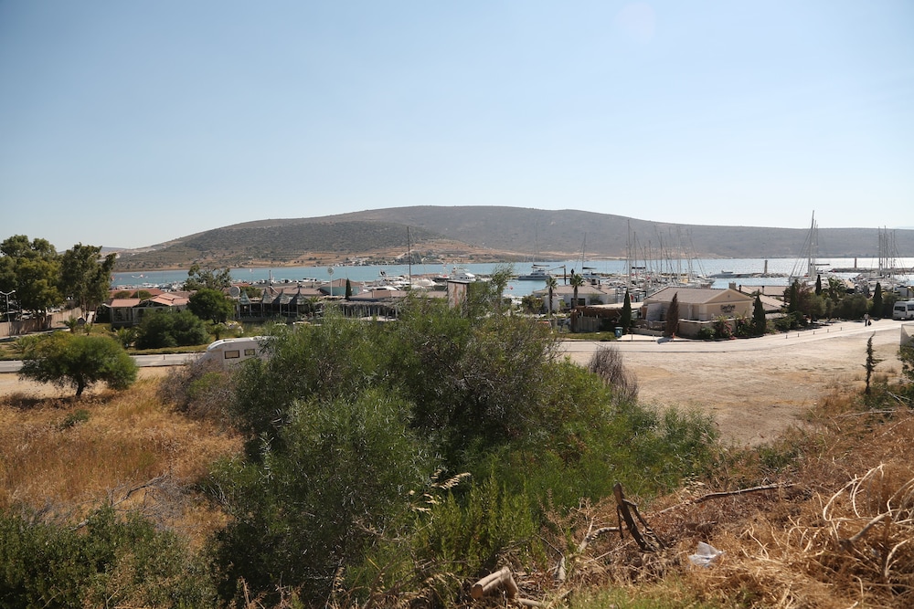 Parva Port Alaçatı - Image 20