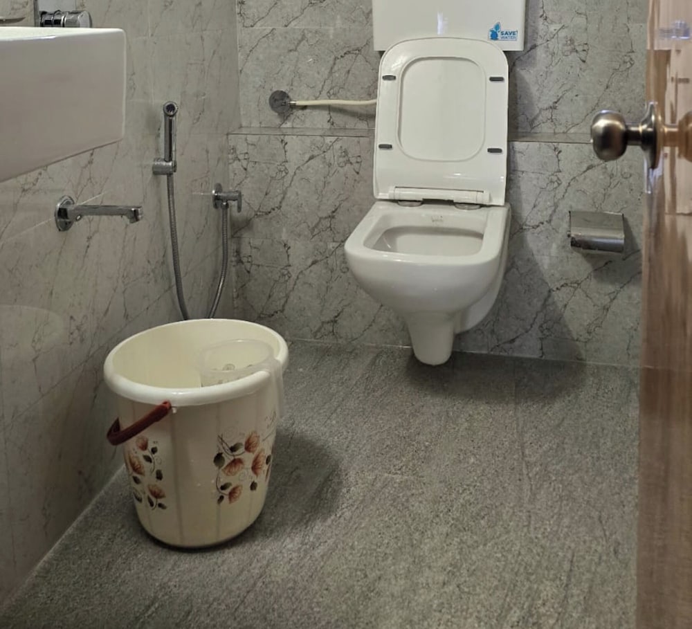 Classy Ac Dormitory