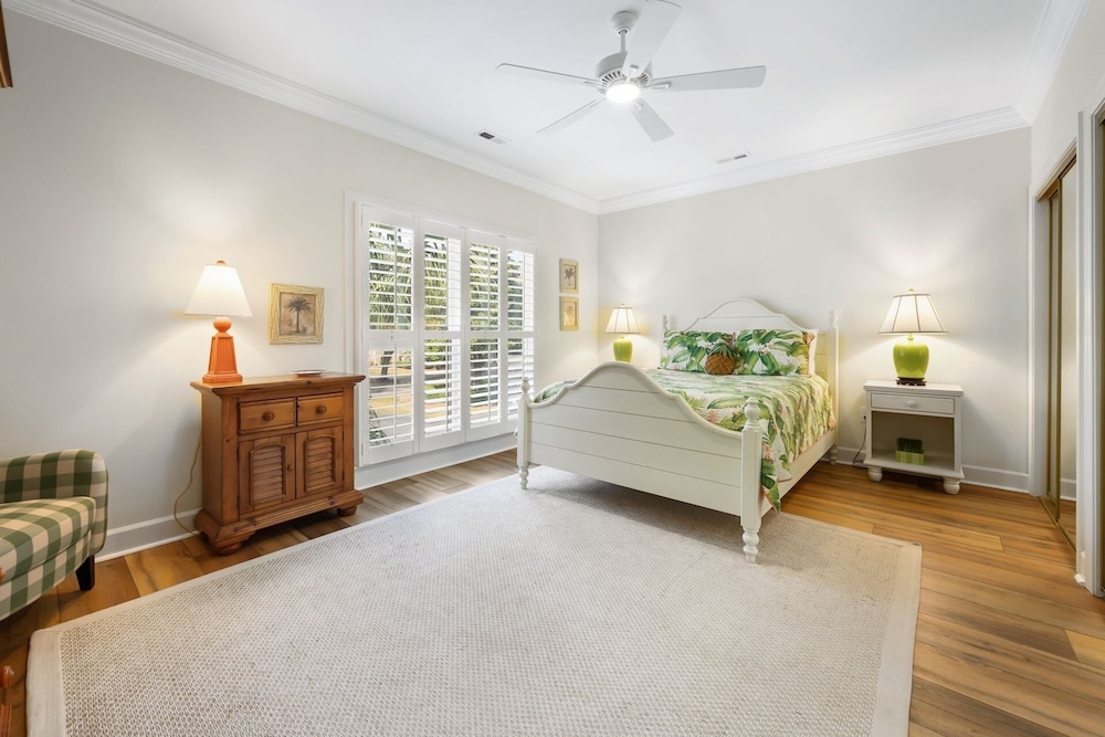 Happy Home Away From Home 3 Bedroom Villa by Peace Vacations view 2