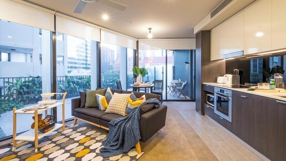 Kozyguru | Brisbane Cbd | 1 Bed Apt | Spire