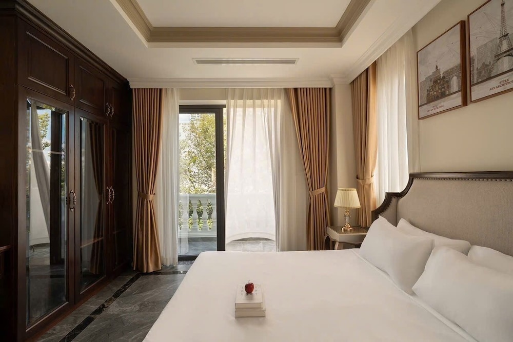 Villa Harmony 9 bedrooms