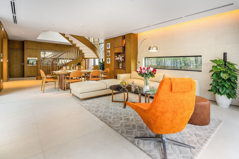 The Five Stars Villa view 5