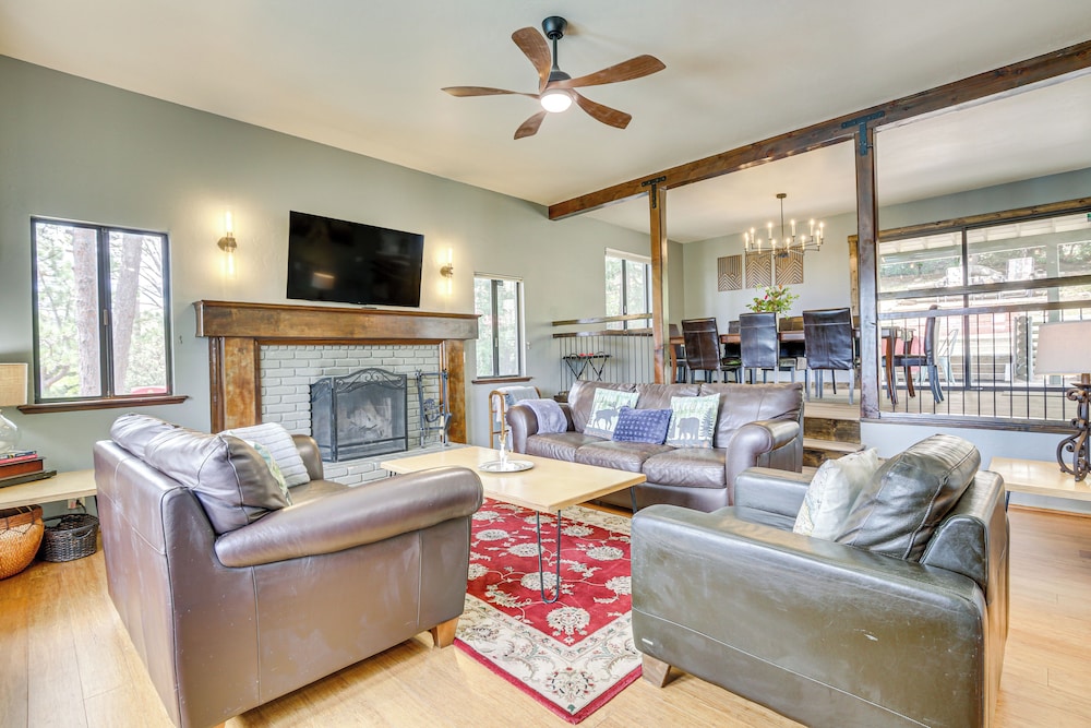 Partial Lake Arrowhead View: Cabin w/ Game Room!