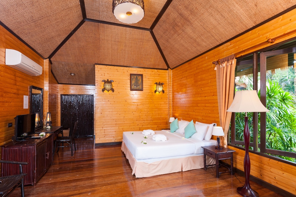 Palm Leaf Resort
