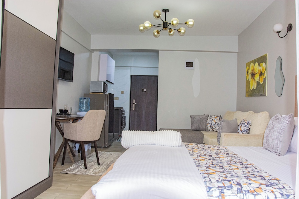 Ashmere by Edmor Suites.